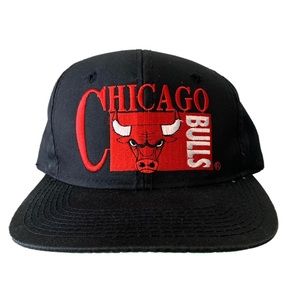 Vintage Chicago Bulls Snapback Hat by Drew Pearson Rare NBA 90s